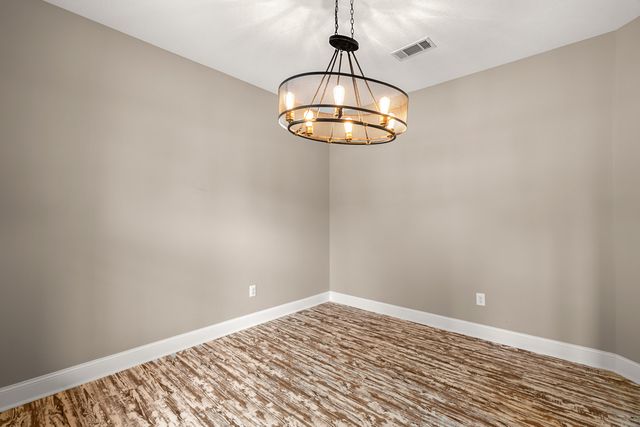 118 Munn Rd., Sumrall, MS 39482