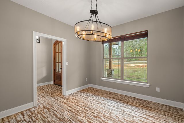 118 Munn Rd., Sumrall, MS 39482