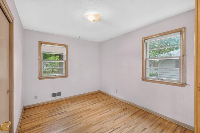 1750 Lark Avenue, Maplewood, MN 55109