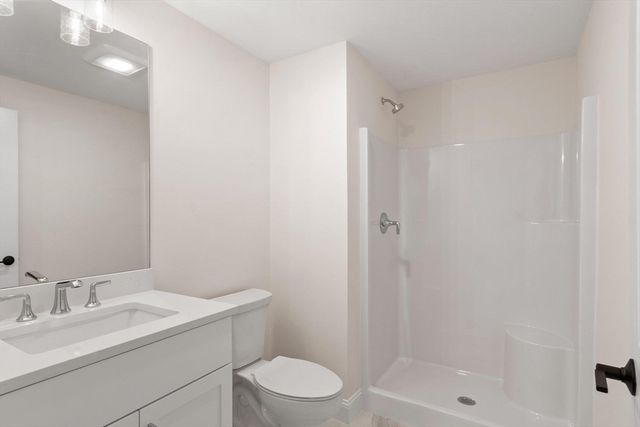 81 Oliver Pond Circle 8, Franklin, MA 02038