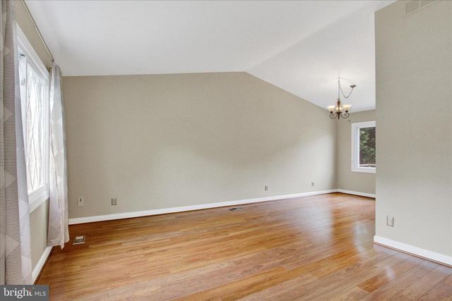 806 UNIONTOWN RD, Westminster, MD 21158