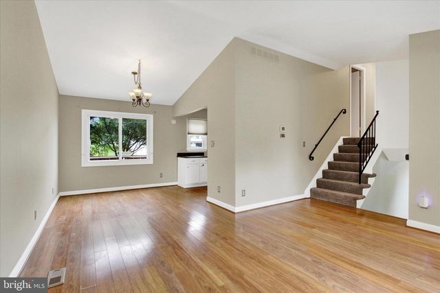 806 UNIONTOWN RD, Westminster, MD 21158