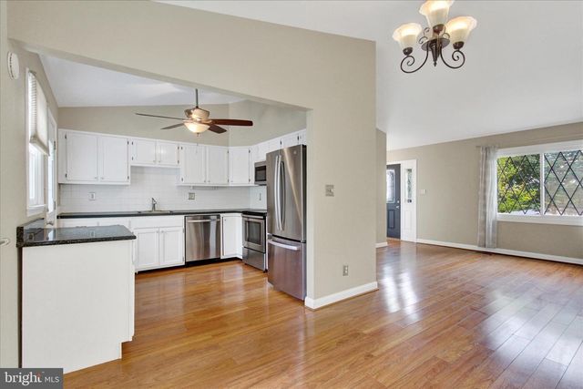 806 UNIONTOWN RD, Westminster, MD 21158
