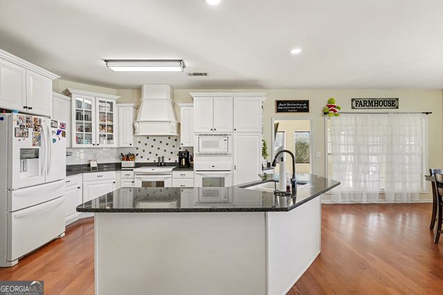 2182 High Falls Road, Jackson, GA 30233