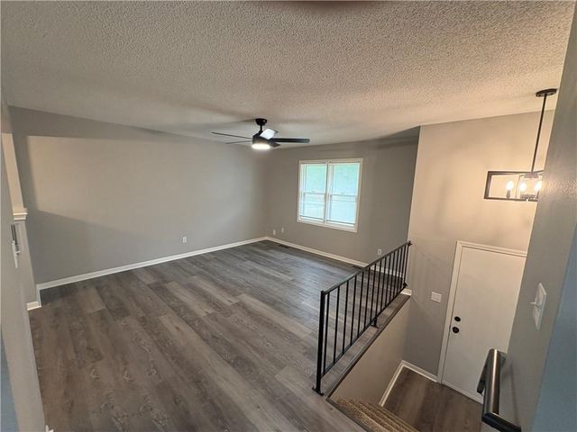 1500 NW 50th Street, Blue Springs, MO 64015