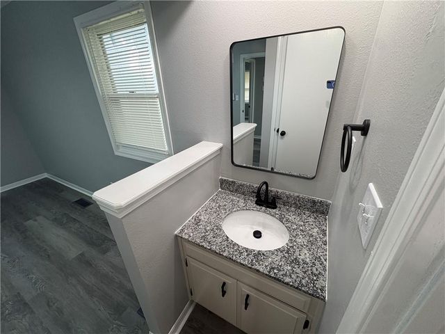 1500 NW 50th Street, Blue Springs, MO 64015
