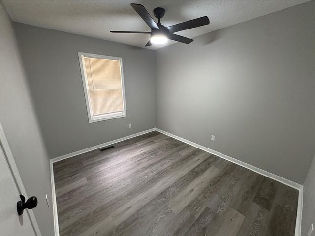 1500 NW 50th Street, Blue Springs, MO 64015