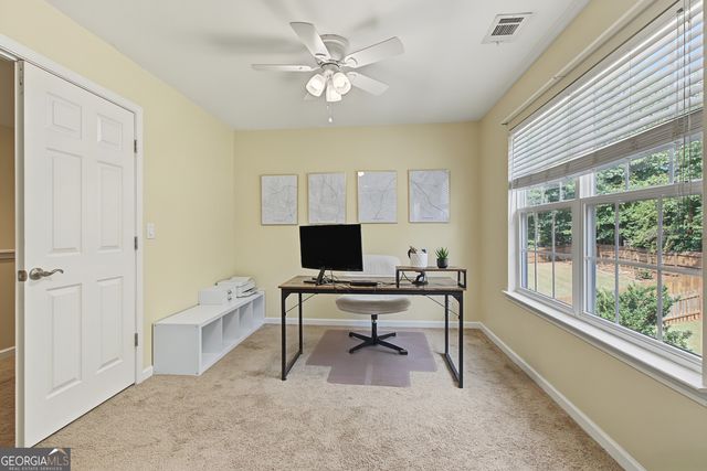 10 Stonebridge Pass, Newnan, GA 30265