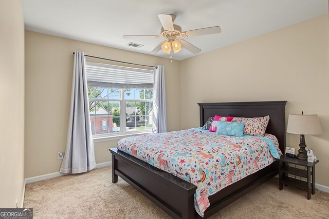 10 Stonebridge Pass, Newnan, GA 30265