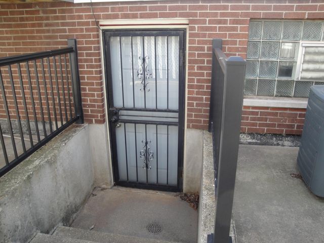 4134 Hawthorne Street, East Chicago, IN 46312