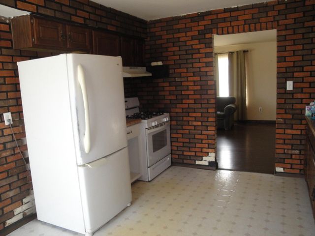 4134 Hawthorne Street, East Chicago, IN 46312