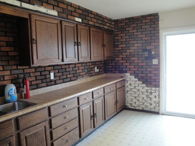 4134 Hawthorne Street, East Chicago, IN 46312