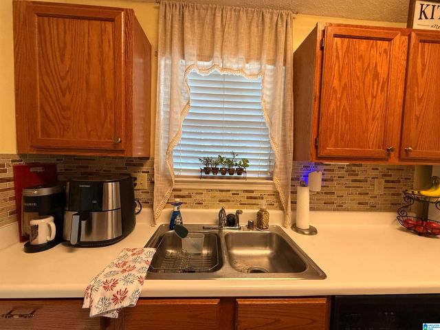 4604 LAKES EDGE COVE, Pinson, AL 35126
