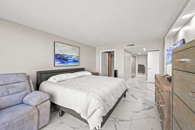 9650 S Ocean Drive 106, Jensen Beach, FL 34957