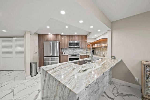 9650 S Ocean Drive 106, Jensen Beach, FL 34957