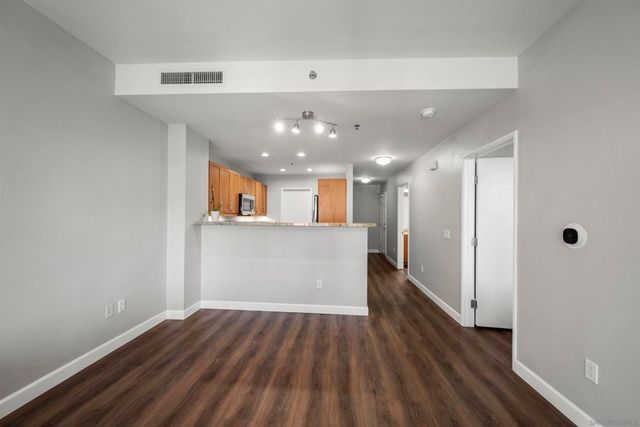 427 9th Ave 504, San Diego, CA 92101