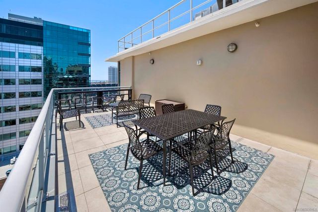 427 9th Ave 504, San Diego, CA 92101