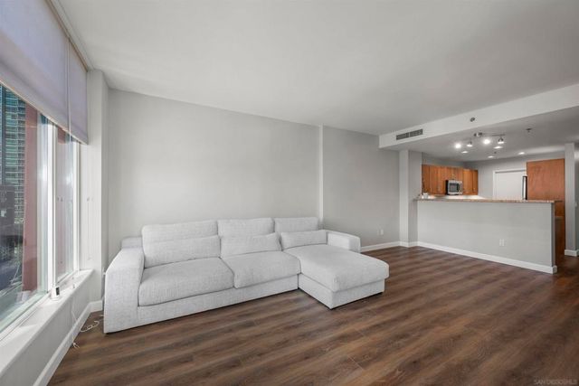 427 9th Ave 504, San Diego, CA 92101