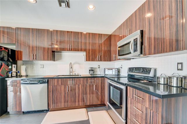 300 S Australian Avenue 1502, West Palm Beach, FL 33401