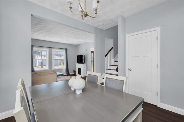 222 Pettaconsett Avenue, Warwick, RI 02888