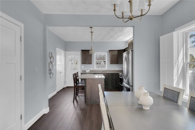 222 Pettaconsett Avenue, Warwick, RI 02888