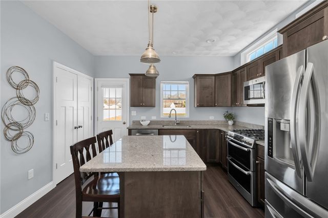 222 Pettaconsett Avenue, Warwick, RI 02888