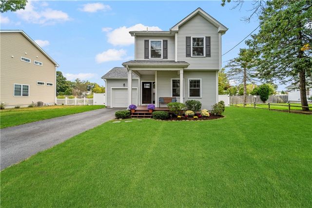 222 Pettaconsett Avenue, Warwick, RI 02888