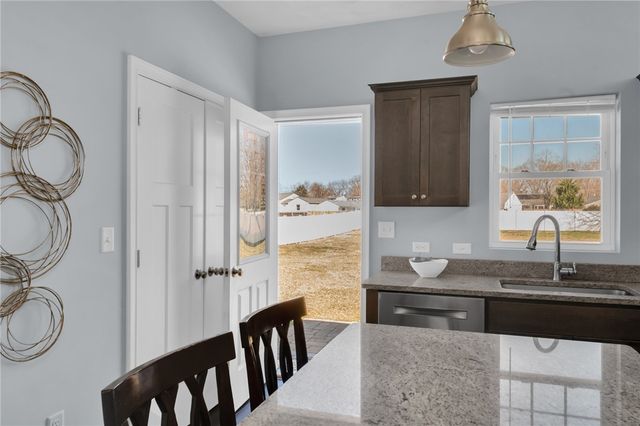 222 Pettaconsett Avenue, Warwick, RI 02888