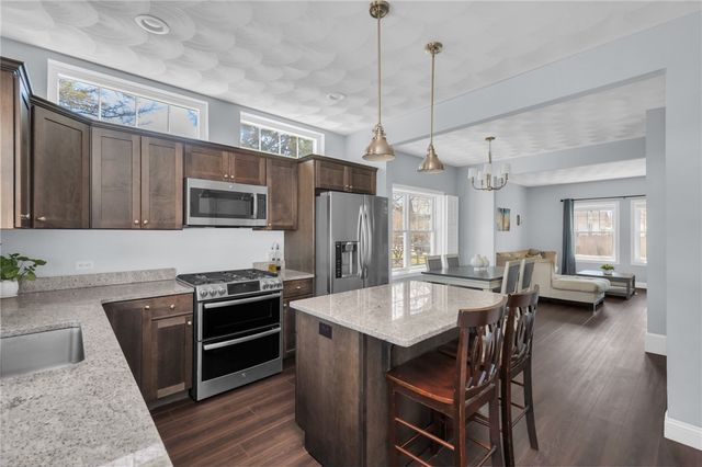 222 Pettaconsett Avenue, Warwick, RI 02888