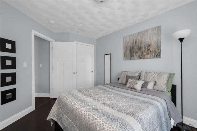 222 Pettaconsett Avenue, Warwick, RI 02888