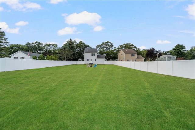 222 Pettaconsett Avenue, Warwick, RI 02888