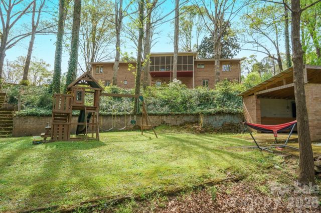 465 28th Avenue Lane NE, Hickory, NC 28601