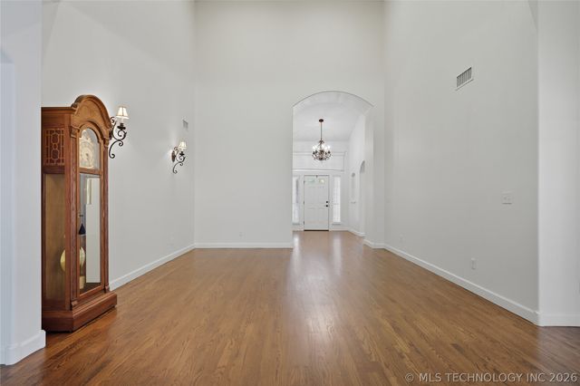 3703 S 13th Place, Broken Arrow, OK 74011