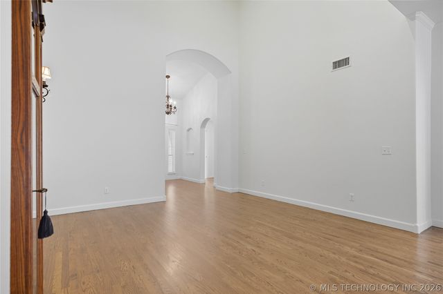 3703 S 13th Place, Broken Arrow, OK 74011