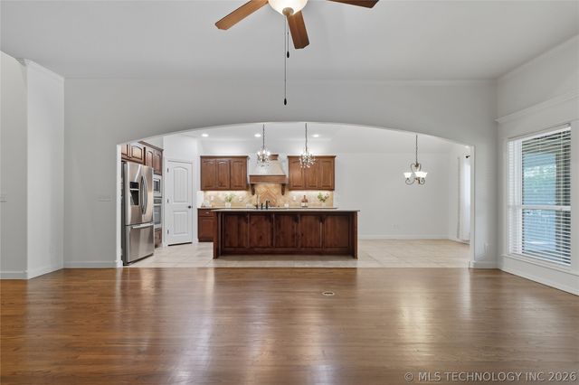 3703 S 13th Place, Broken Arrow, OK 74011