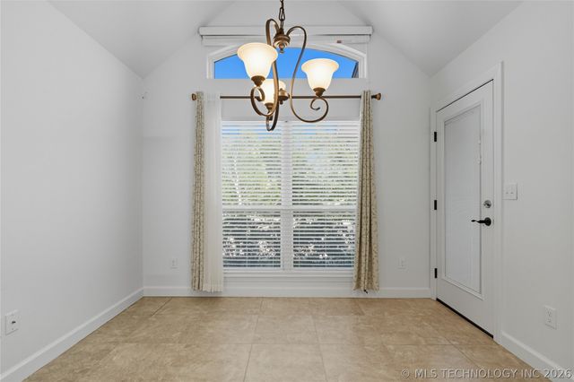 3703 S 13th Place, Broken Arrow, OK 74011