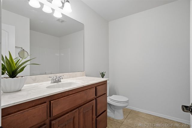 3703 S 13th Place, Broken Arrow, OK 74011