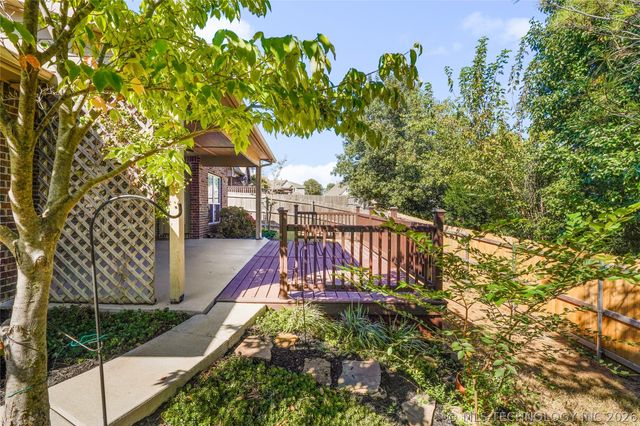 3703 S 13th Place, Broken Arrow, OK 74011