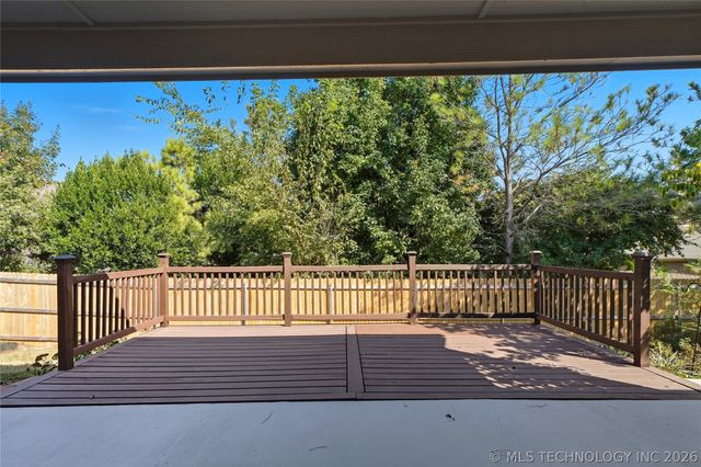 3703 S 13th Place, Broken Arrow, OK 74011