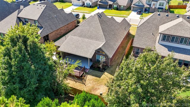 3703 S 13th Place, Broken Arrow, OK 74011