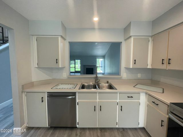 392 Brown Pelican Drive, Daytona Beach, FL 32119