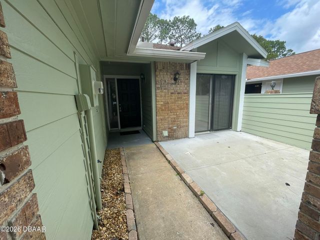 392 Brown Pelican Drive, Daytona Beach, FL 32119