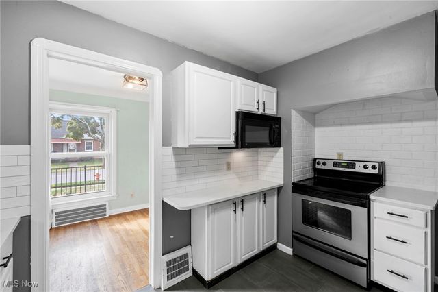 14104 Hazelmere Avenue, Cleveland, OH 44111