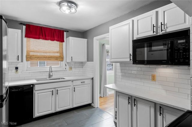 14104 Hazelmere Avenue, Cleveland, OH 44111