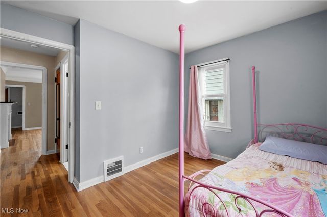 14104 Hazelmere Avenue, Cleveland, OH 44111