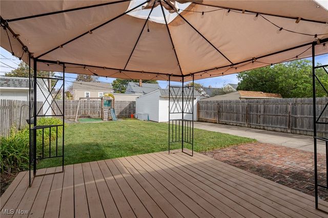 14104 Hazelmere Avenue, Cleveland, OH 44111