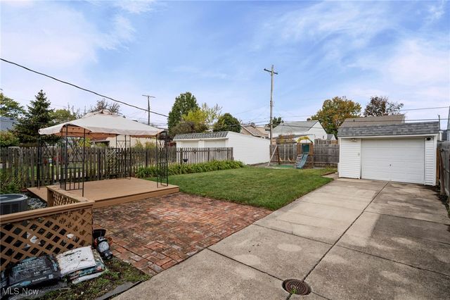 14104 Hazelmere Avenue, Cleveland, OH 44111