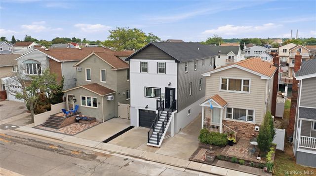 157 Sportsmans Avenue, Freeport, NY 11520