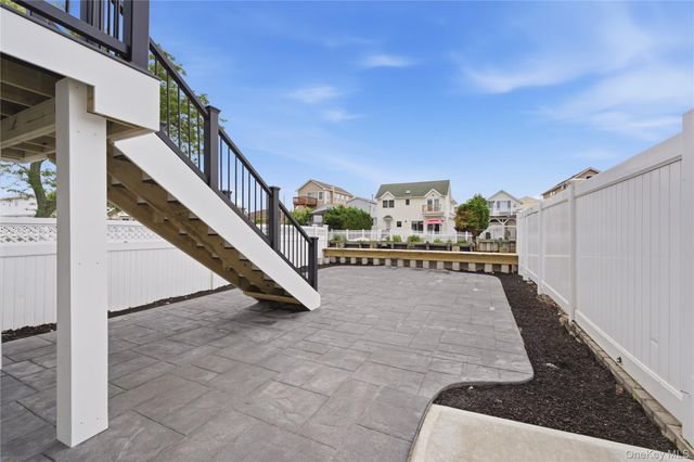 157 Sportsmans Avenue, Freeport, NY 11520