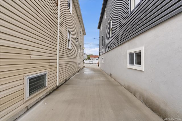 157 Sportsmans Avenue, Freeport, NY 11520
